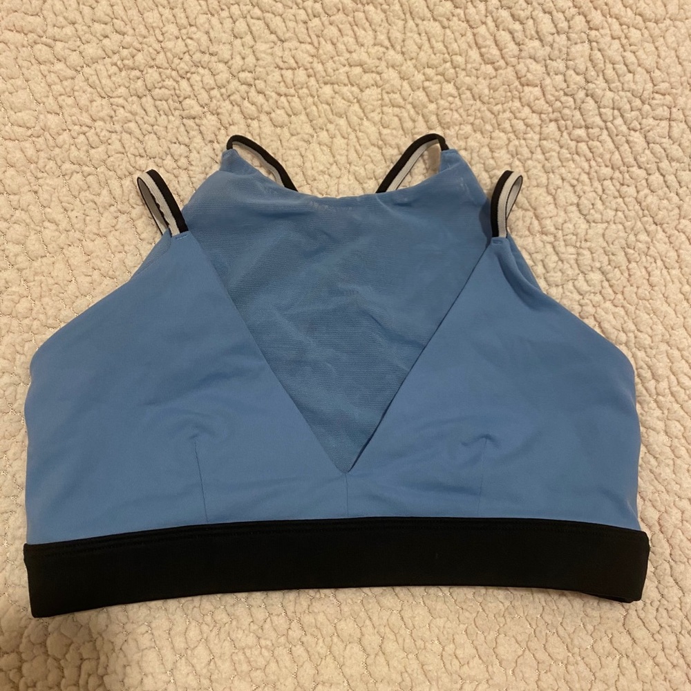 Women’s Alo Yoga size small mesh strappy sport bra